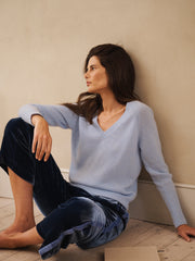 Mari cashmere v neck sweater - Soft Blue