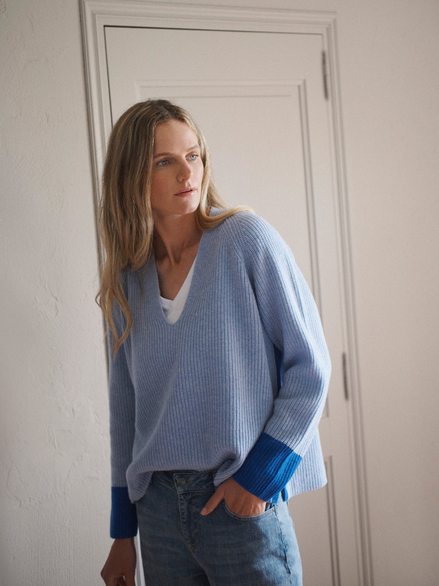 Rosalie merino cashmere V neck sweater - Light Blue