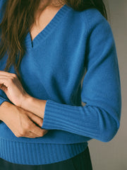 Henri cashmere sweater - Delft Blue | NRBY Clothing