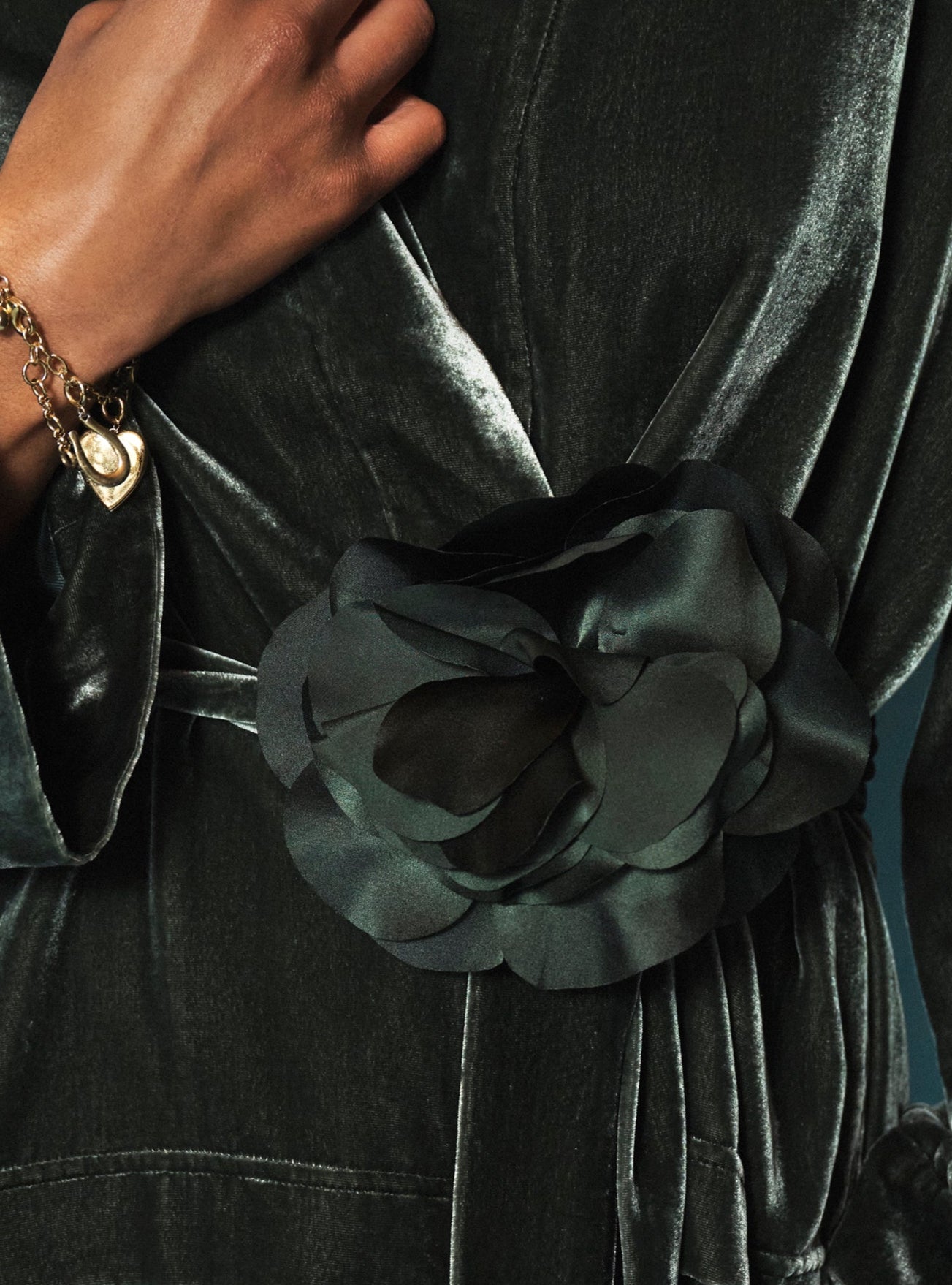 Silk flower corsage - Khaki