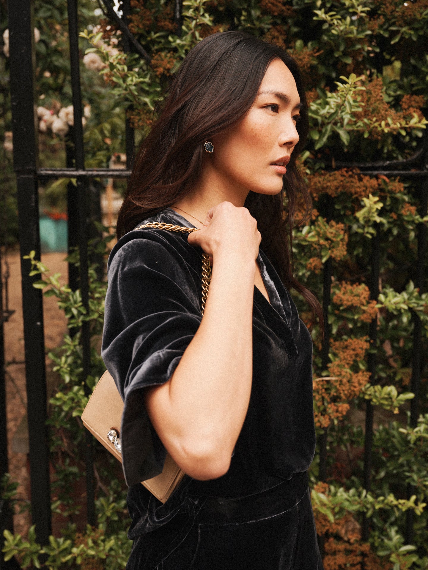 Leena silk blend velvet top - Carbon
