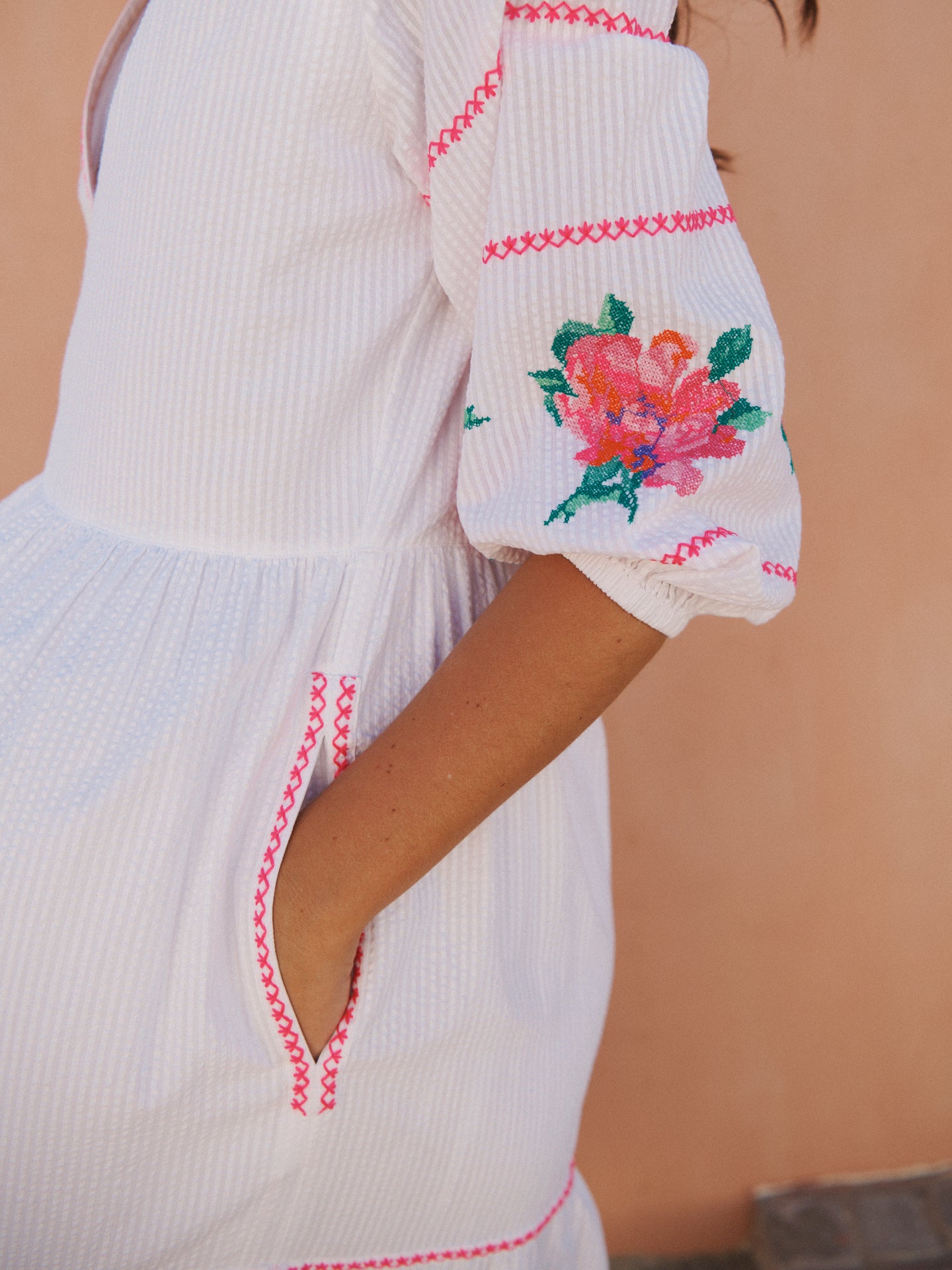 Leonie cotton seersucker embroidered dress - White