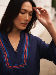 Vaila embroidered top - Navy