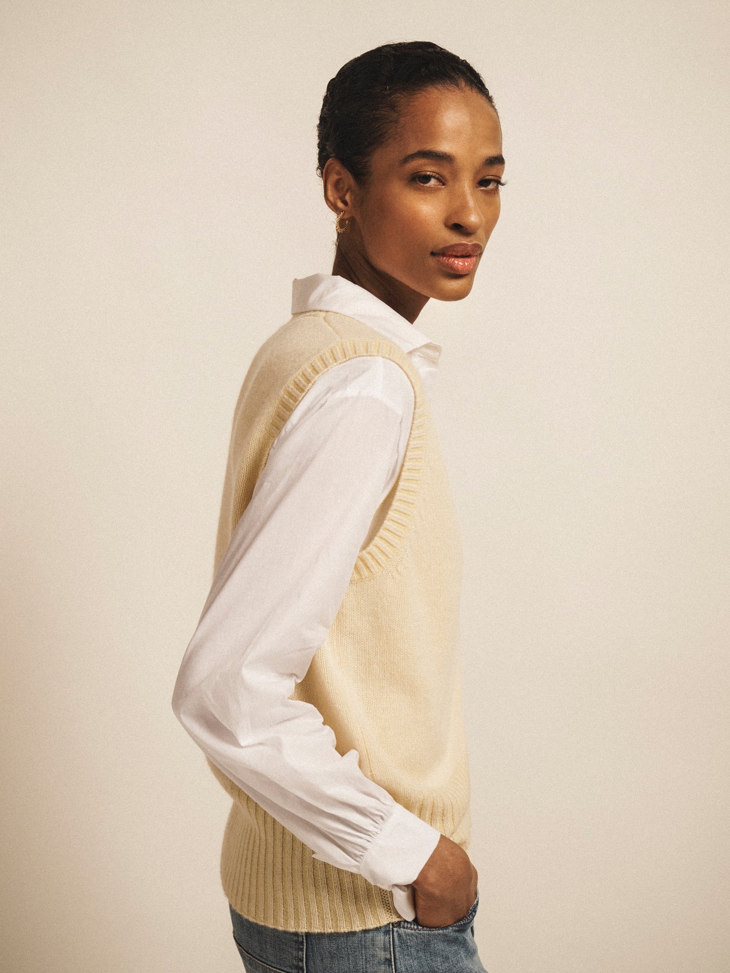 Vee cashmere tank - Buttermilk Yellow