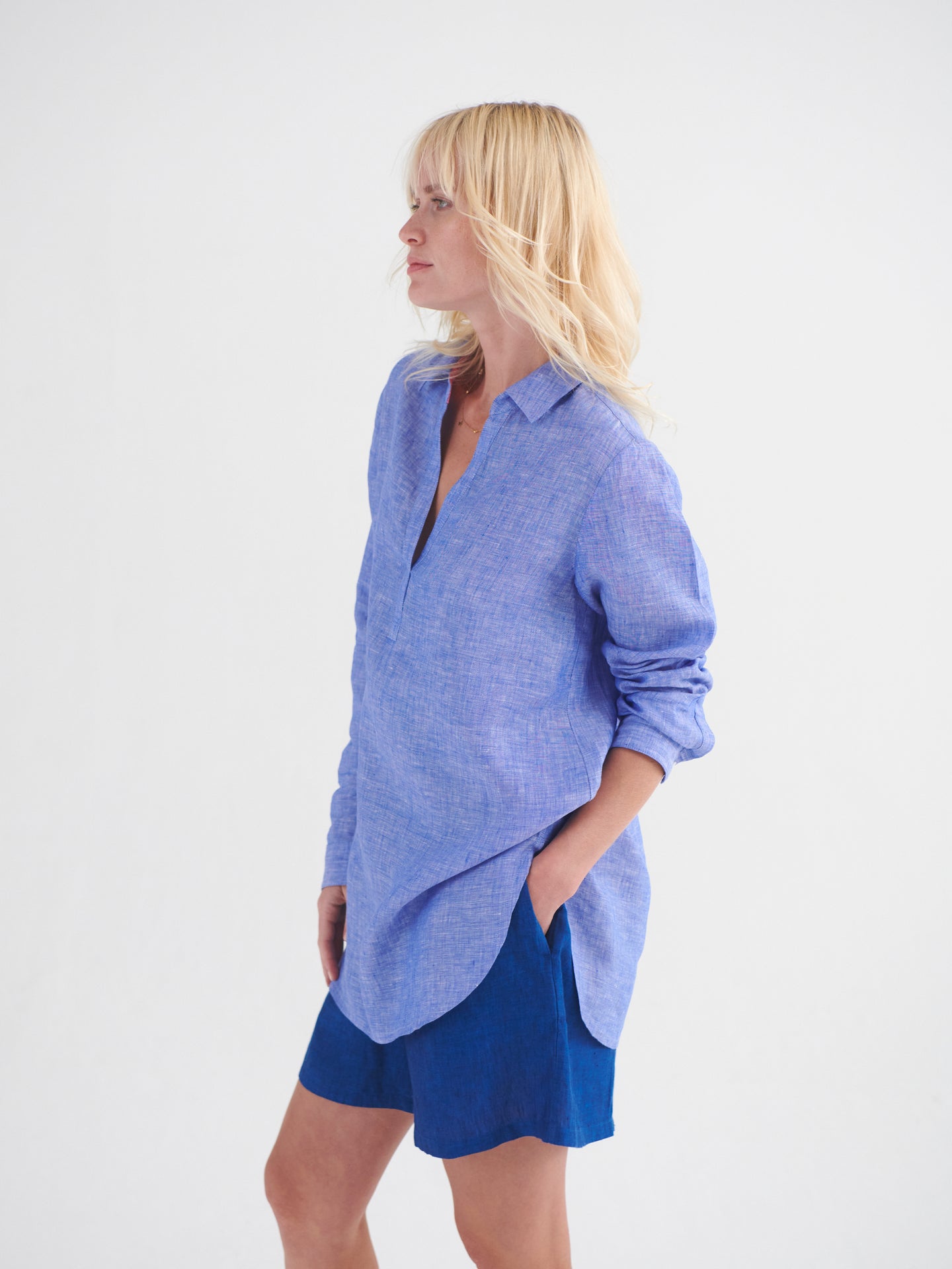 Chrissie linen shirt - Bright Blue
