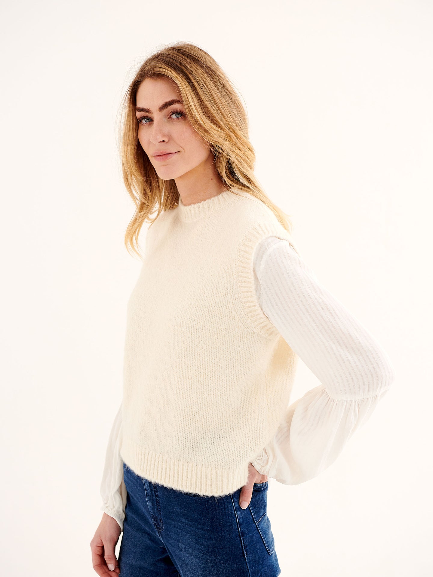 Rosie crew neck chunky knit tank - Cream