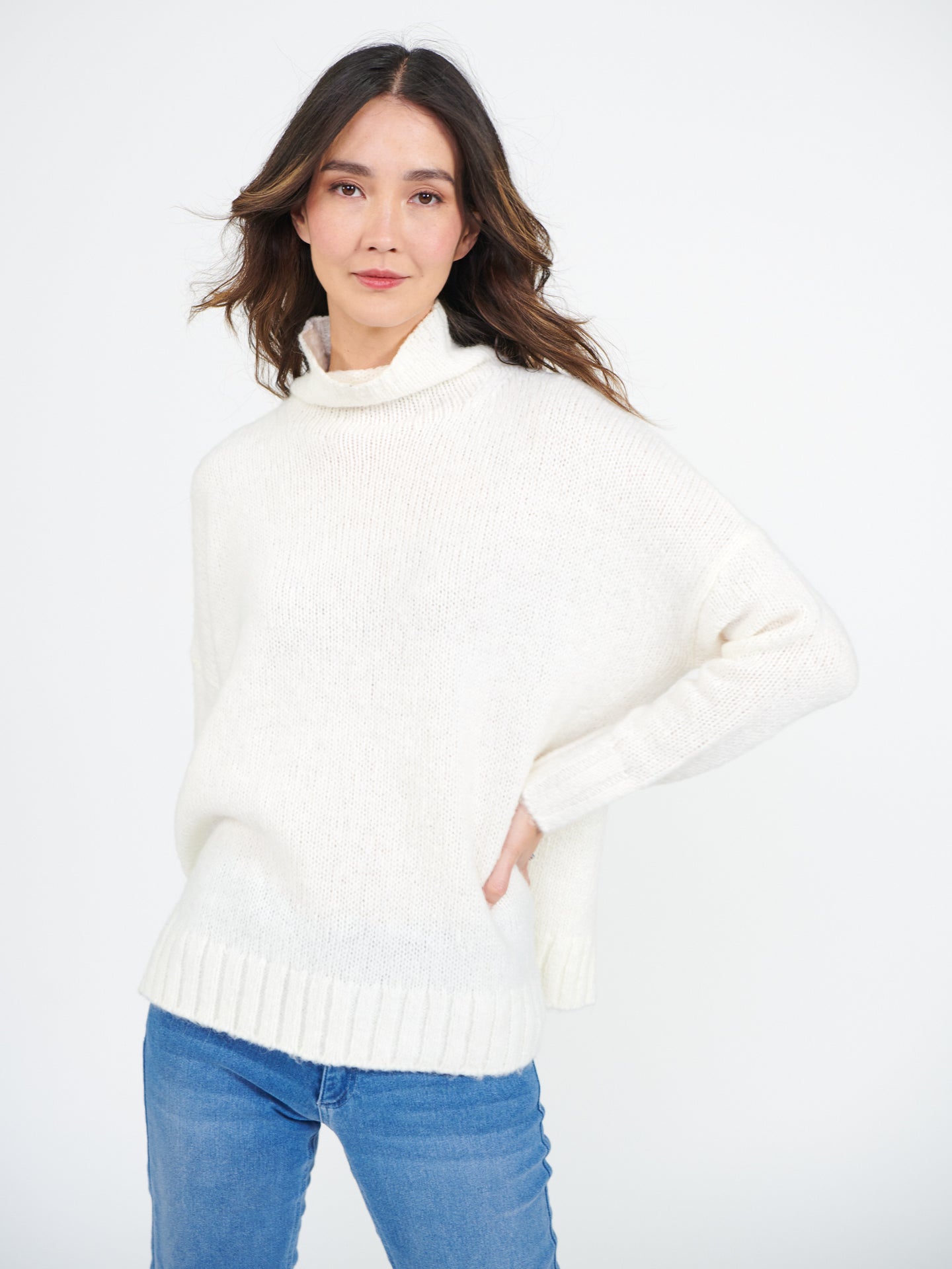 Jana funnel neck sweater with ribbed cuffs - Cream